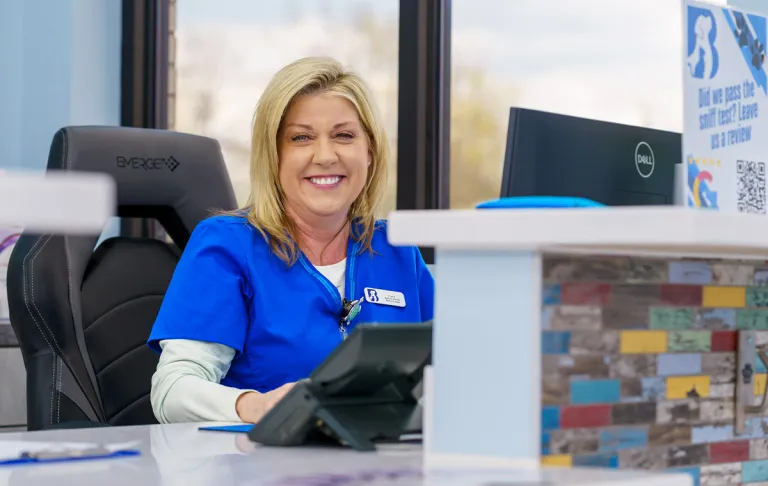 bellaire animal medical center receptionist